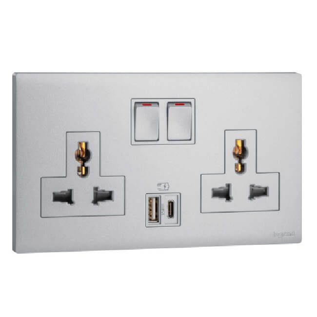 Ổ cắm đôi đa năng 2P+E có công tắc + USB Type-A&C 15W Obria MEC33082WH 2 Ổ cắm đôi đa năng 2P+E có công tắc + USB Type-A&C 15W Obria MEC33082SL